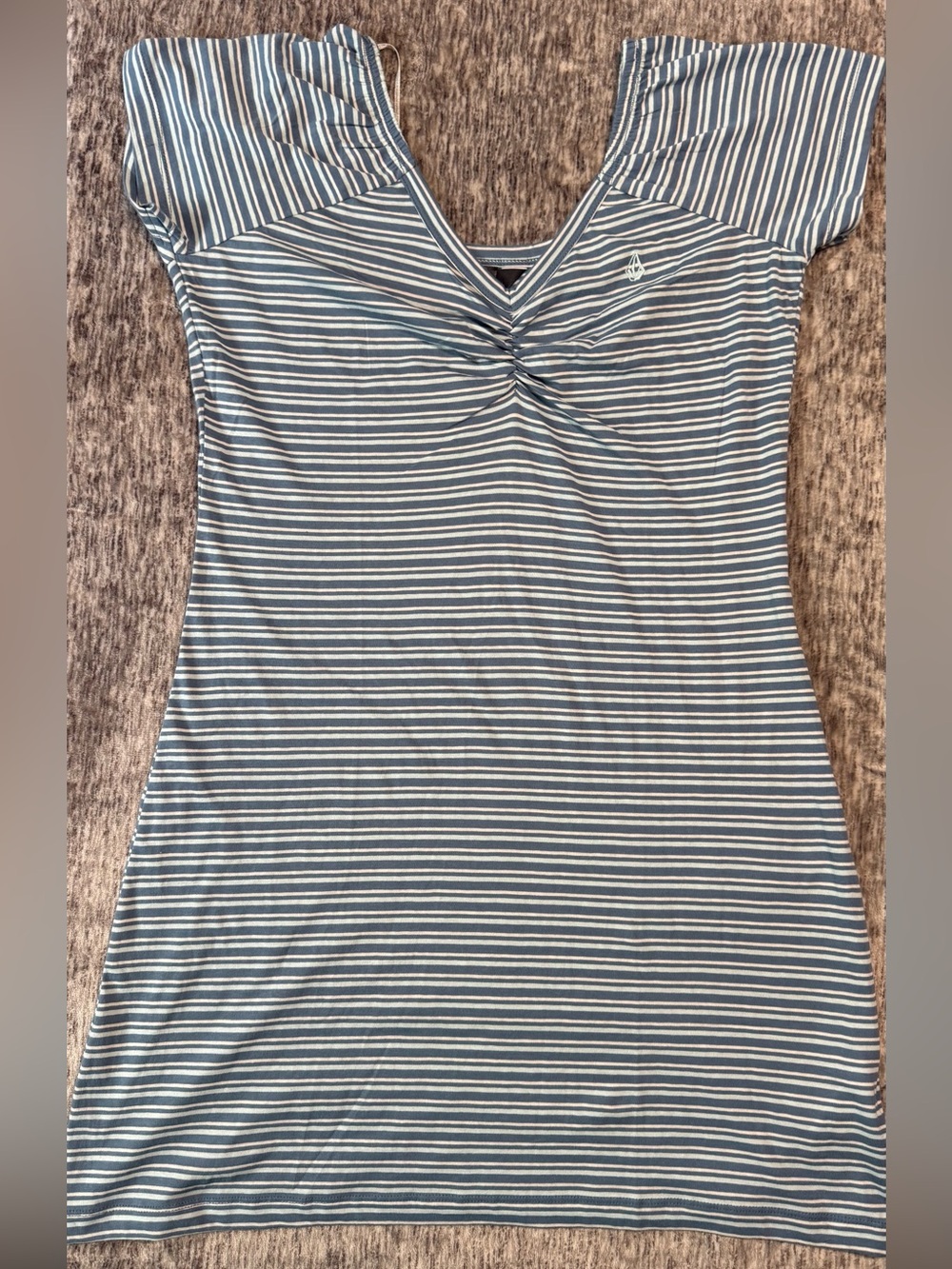 Large • Volcom striped dress